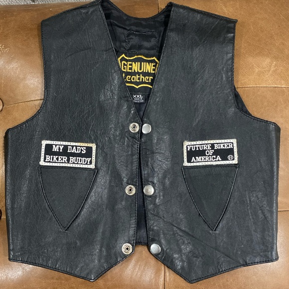 Kids vintage Leather Biker vest with (rare) Harley Davison bear on back patch - Picture 1 of 16